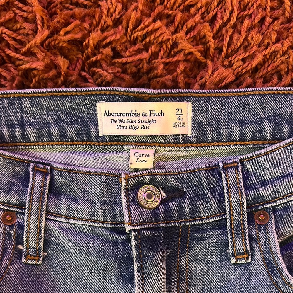 Abercrombie & Fitch High Rise 90s slim straight Denim Jeans
